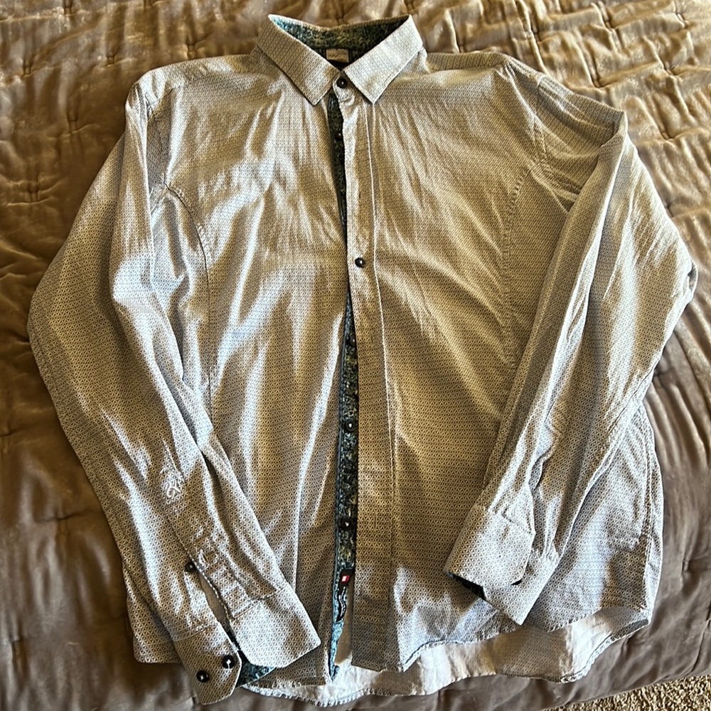 Men’s long sleeve button down dress shirt.  Buckle Eight X Brand.  Slim Fit XL